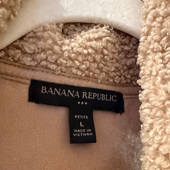 Banana Republic  Beige Sherpa Jacket - Picture 2 of 4